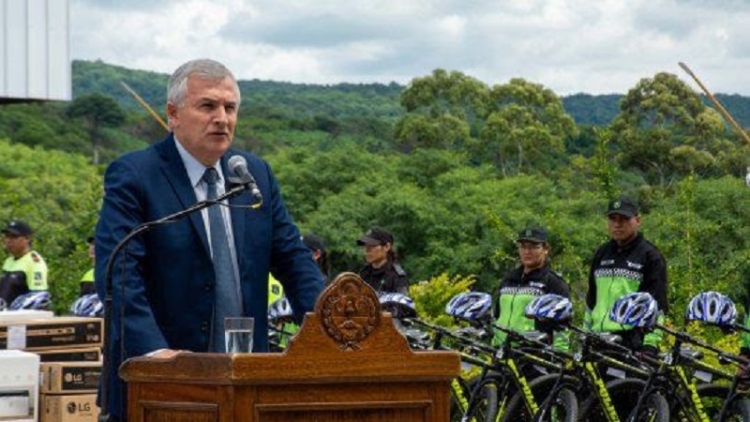 El gobernador Morales fortalece el sistema de seguridad provincial con la entrega de m&oacute;viles y equipamiento