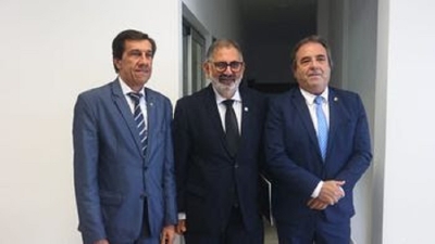 El gobernador Sadir acompa&ntilde;&oacute; al intendente Jorge en la apertura de sesiones ordinarias