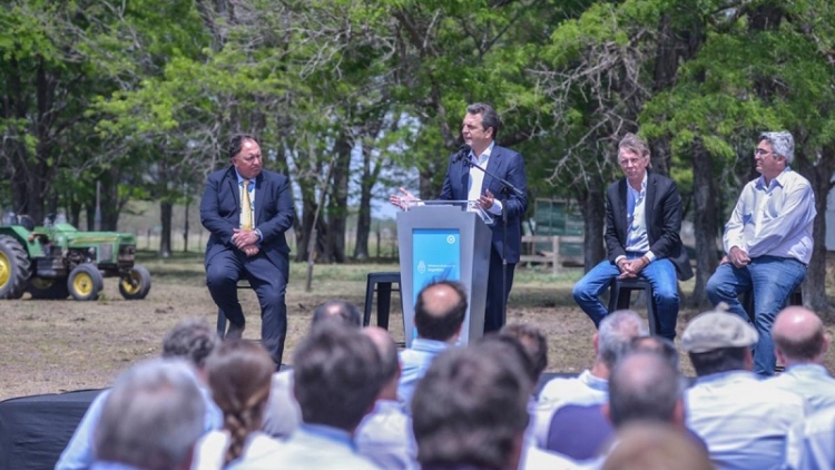 El Gobierno cre&oacute; una mesa de trabajo con productores agropecuarios por la sequ&iacute;a
