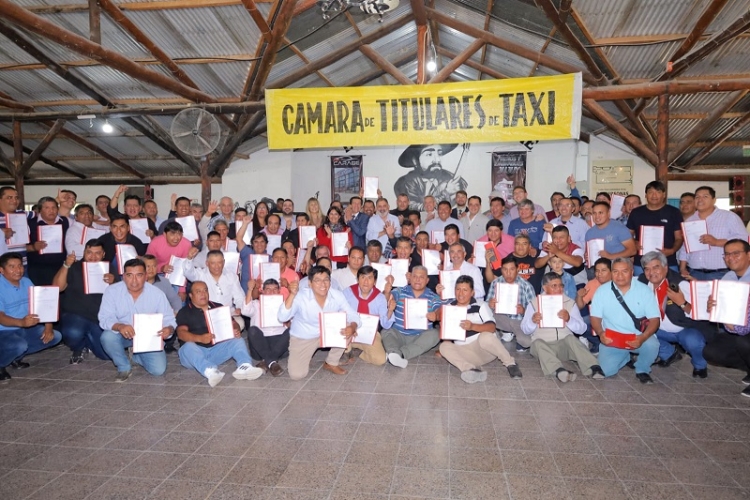 Licencias para auxiliares de taxis: &ldquo;un acto de justicia&rdquo;