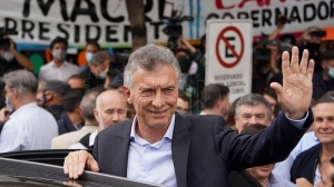 Macri no respondi&oacute; preguntas y present&oacute; un escrito: "Jam&aacute;s espi&eacute; ni orden&eacute; espiar a nadie"