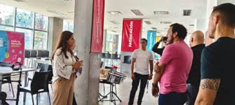 La ministra Teseira visit&oacute; dependencias para fortalecer la educaci&oacute;n