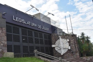 En la Legislatura analizan proyecto para incluir talleres de lenguaje de se&ntilde;as argentina y rasgos culturales en la curr&iacute;cula