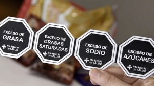 Diputados sesiona con el foco en el debate por el etiquetado frontal de alimentos