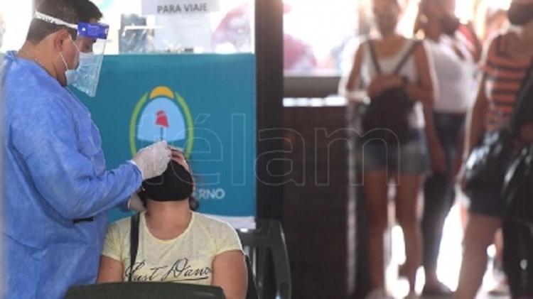 Reportan 2.082 contagios de coronavirus en el pa&iacute;s, un 11% m&aacute;s que la semana pasada