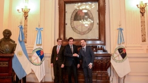 Sadir recibi&oacute; al Embajador de Francia