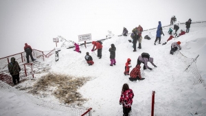 Lleg&oacute; la esperada nieve en Bariloche y se reactivan las pistas de esqu&iacute;