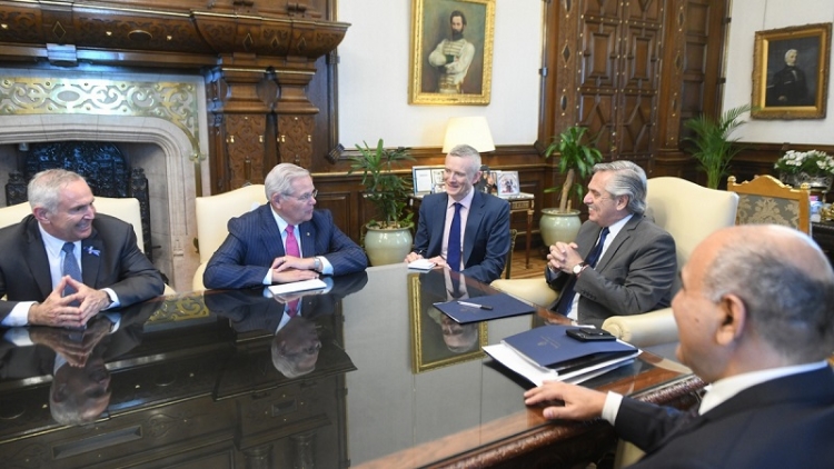 El Presidente recibi&oacute; a Stanley y una delegaci&oacute;n del Congreso estadounidense