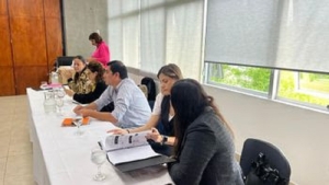 Apertura de sobres para licitaciones en obras del PROMACE para dos escuelas