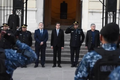 Sadir acompa&ntilde;&oacute; el izamiento de la Bandera por el 181&deg; aniversario de la Polic&iacute;a de Jujuy