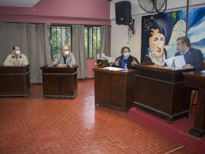 Concejales avanzan en ordenanza referida a la venta de productos veterinarios