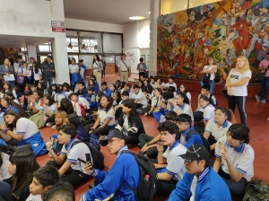Alumnos de la escuela de arte visitaron la legislatura