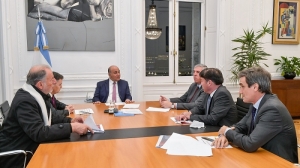 Manzur: "La Argentina avanza en el camino de ser l&iacute;der regional en materia automotriz"