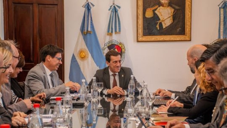 Reuni&oacute;n clave con el equipo del Banco Mundial