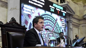 Massa y los jefes de bloques acordaron mantener el sistema remoto y JXC pone reparos