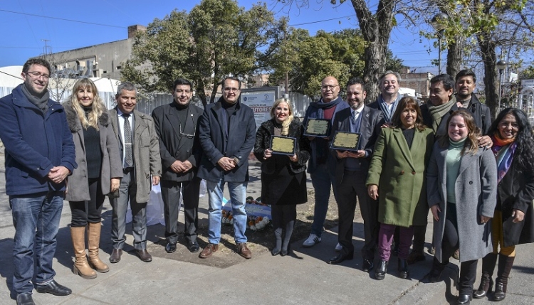 Reconocimiento: &ldquo;Voces de San Salvador Hugo Delgado&rdquo;