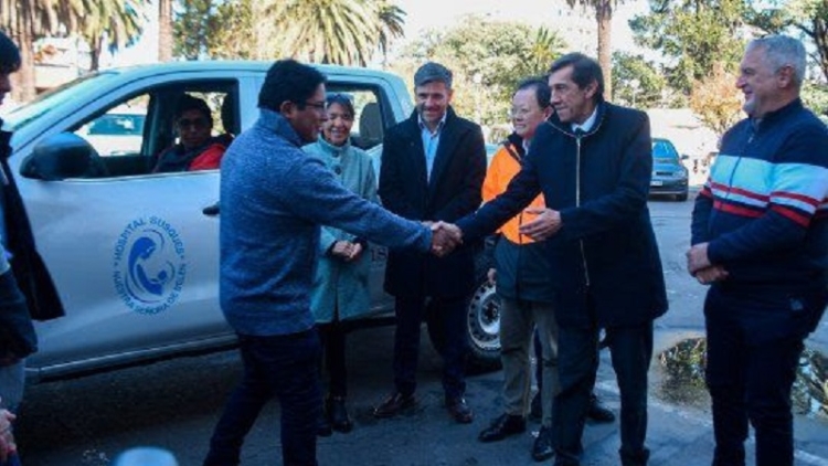 Mineras donaron una camioneta moderna al Hospital de Susques