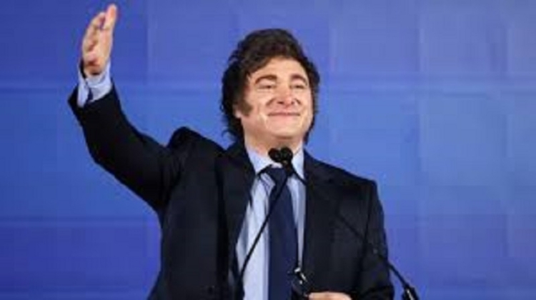 Milei desembarca en Tucum&aacute;n para participar del Foro Econ&oacute;mico del NOA