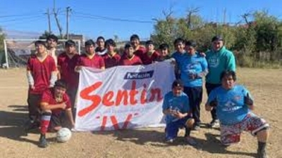 Comienza la Liga Inclusiva de F&uacute;tbol Adaptado: m&aacute;s de 200 deportistas juje&ntilde;os celebran la integraci&oacute;n