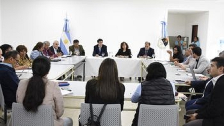 Se retomaron las paritarias con gremios docentes