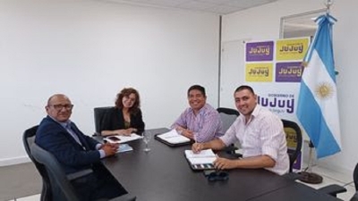 Di&aacute;logo con comisionados para fortalecer Pol&iacute;ticas Educativas