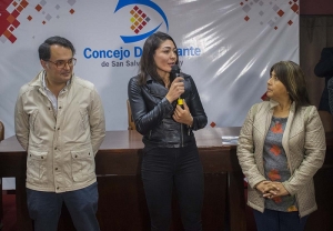 Brenda &ldquo;la pumita&rdquo; Carabajal fue reconocida como ciudadana distinguida