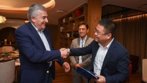 Morales prepara la ampliaci&oacute;n de Cauchari con Huawei