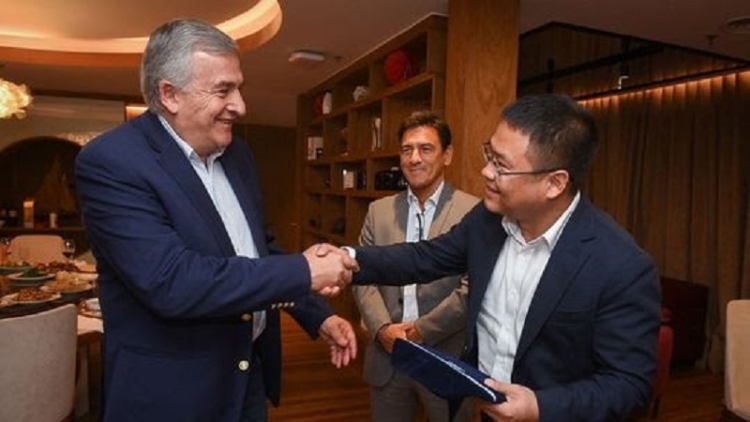 Morales prepara la ampliaci&oacute;n de Cauchari con Huawei