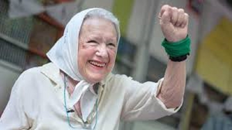 Muri&oacute; Nora Corti&ntilde;as, presidenta de Madres de Plaza de Mayo L&iacute;nea Fundadora