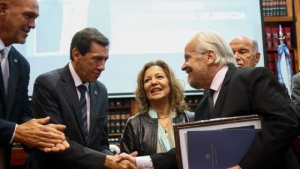 Sadir particip&oacute; de la apertura del mural fotogr&aacute;fico de presidentes del m&aacute;ximo cuerpo de justicia provincial