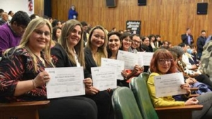 34 profesionales egresaron de las Residencias en Ciencias de la Salud