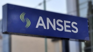 Desde hoy, los beneficiarios del Ingreso Familiar de Emergencia podr&aacute;n ingresar sus datos bancarios para cobrar