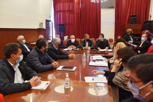 Los diputados escucharon  al presidente de la instituci&oacute;n y a los bancarios