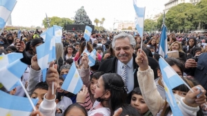 Alberto Fern&aacute;ndez: "Argentina no es ese pa&iacute;s sin destino que algunos quieren plantearnos"