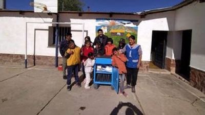 Entrega de Aulas Digitales M&oacute;viles y computadoras de escritorio a instituciones educativas de la Puna