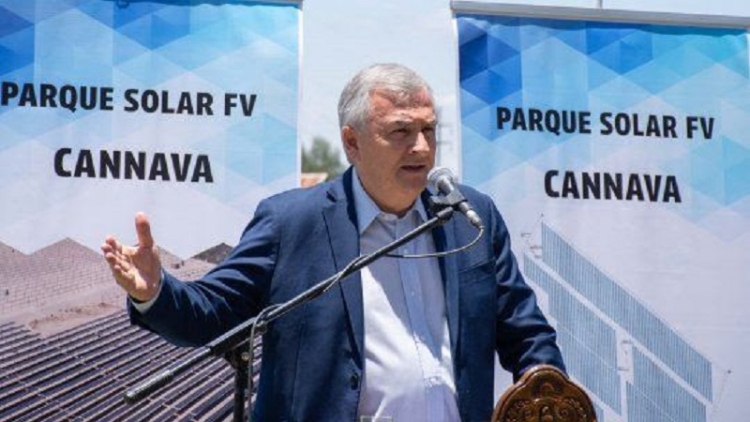 Morales puso en marcha la construcci&oacute;n del parque solar "Cannava"