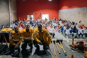 La prevenci&oacute;n de incendios comienza en las aulas de Jujuy con "Brigadistas con la Gente"