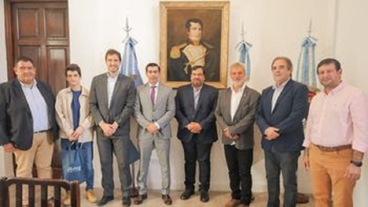 Ex custodio del presidente Ra&uacute;l Alfons&iacute;n expondr&aacute; sobre valores e ideas en seguridad