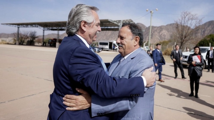 Fern&aacute;ndez destac&oacute; el coraje de San Mart&iacute;n para "dar batalla cuando todo parec&iacute;a perdido"