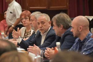 Las comisiones de econom&iacute;a y finanzas recibieron al ministro de la producci&oacute;n y al coordinador del instituto de artes visuales