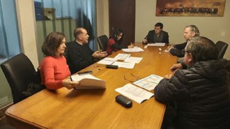 APUAP: Contin&uacute;an las negociaciones por paritarias