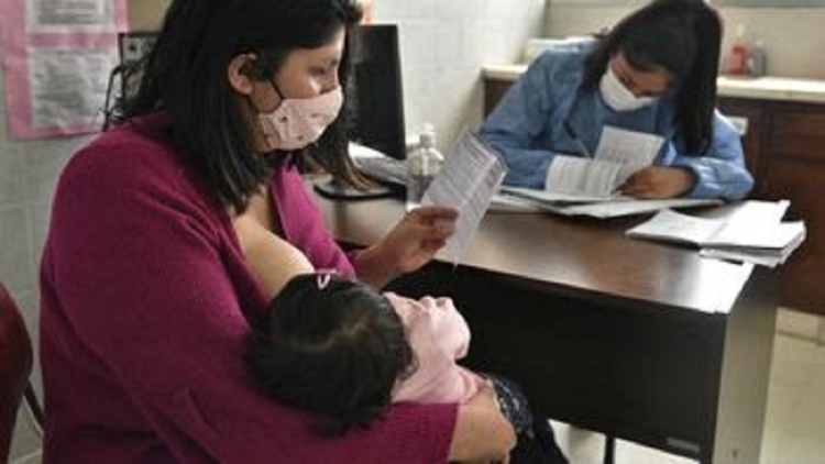 Covid 19: desde hoy se aplica tercera dosis a beb&eacute;s de 6 meses en adelante y cuarta a ni&ntilde;as, ni&ntilde;os y adolescentes