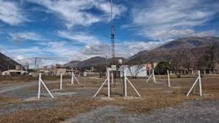 Volc&aacute;n y m&aacute;s puntos suman estaciones meteorol&oacute;gicas para el monitoreo clim&aacute;tico en Jujuy