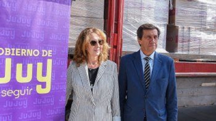 Educaci&oacute;n: Sadir recibi&oacute; PC de escritorio con fines administrativos