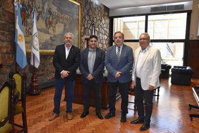 Bernis y los intendentes acordaron formalizar el tratamiento de la ley de Coparticipaci&oacute;n municipal