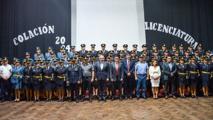 Acto de egreso de licenciados en Seguridad Ciudadana y Tratamiento Penitenciario