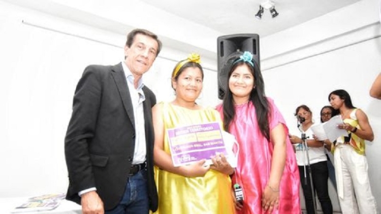 Sadir entreg&oacute; subsidios, kits para prevenir el dengue y certificados de capacitaci&oacute;n en Libertador