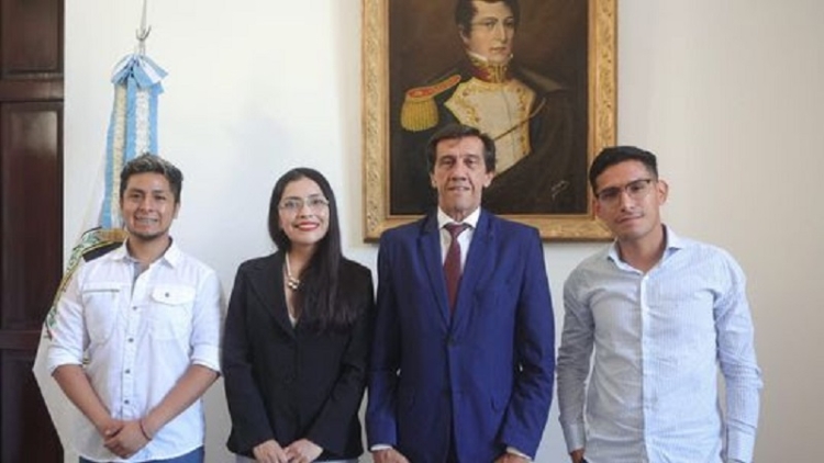 Sadir dialog&oacute; con j&oacute;venes investigadores que se capacitan en programa del CFI