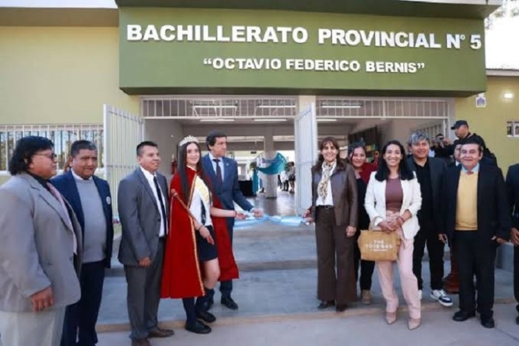 Sadir inaugur&oacute; la ampliaci&oacute;n y refacci&oacute;n integral del Bachillerato N&deg; 5 de Palma Sola
