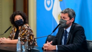 El Gobierno y la AFA acordaron respetar "con firmeza" el aforo del 50% en los estadios